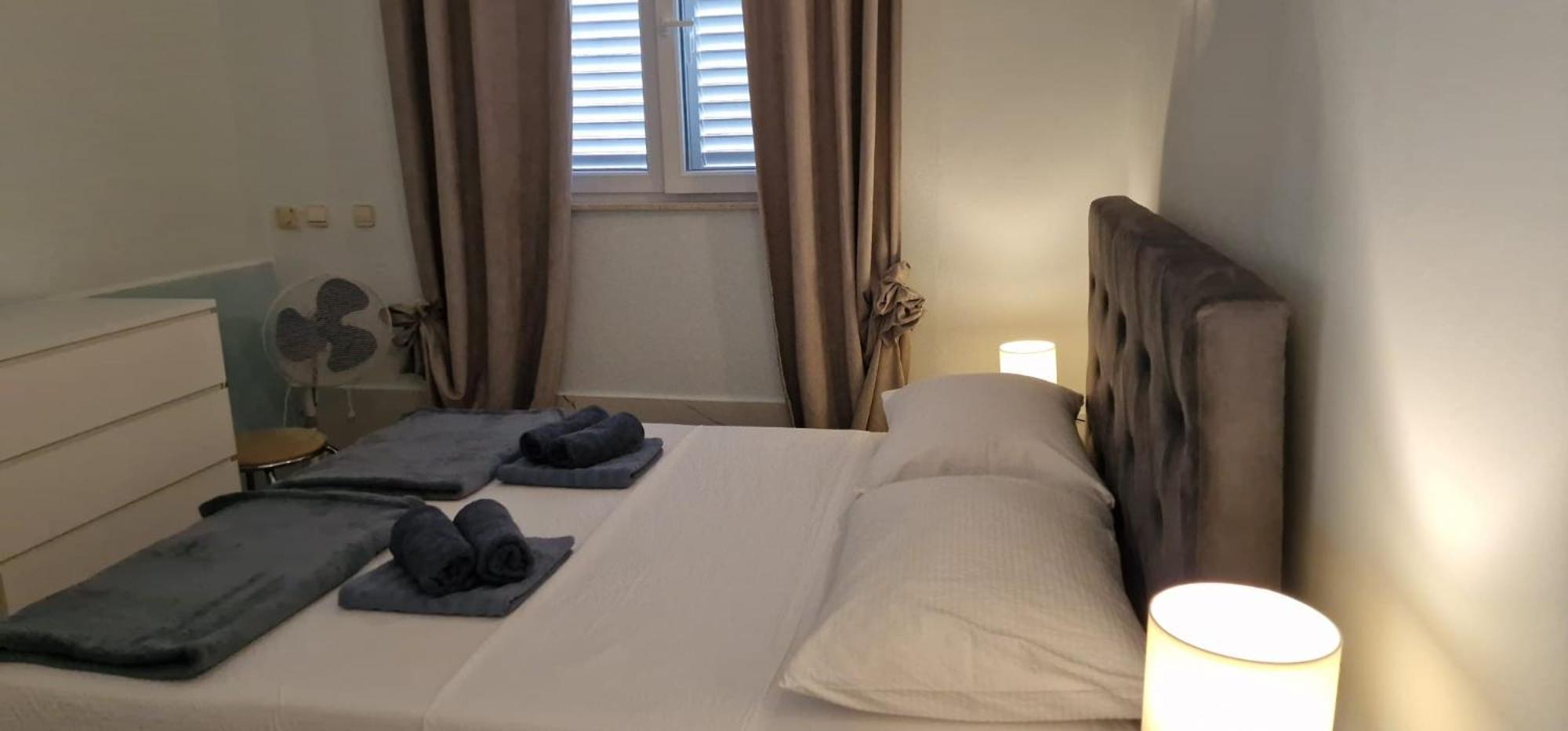 Apartament Carla -79 M2 -1 Bedroom -1 Bathroom -2 Wc
