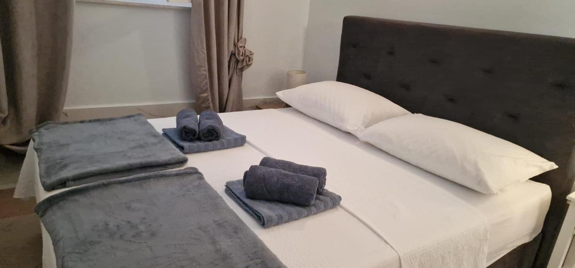 Carla -79 M2 -1 Bedroom -1 Bathroom -2 Wc Apartament *